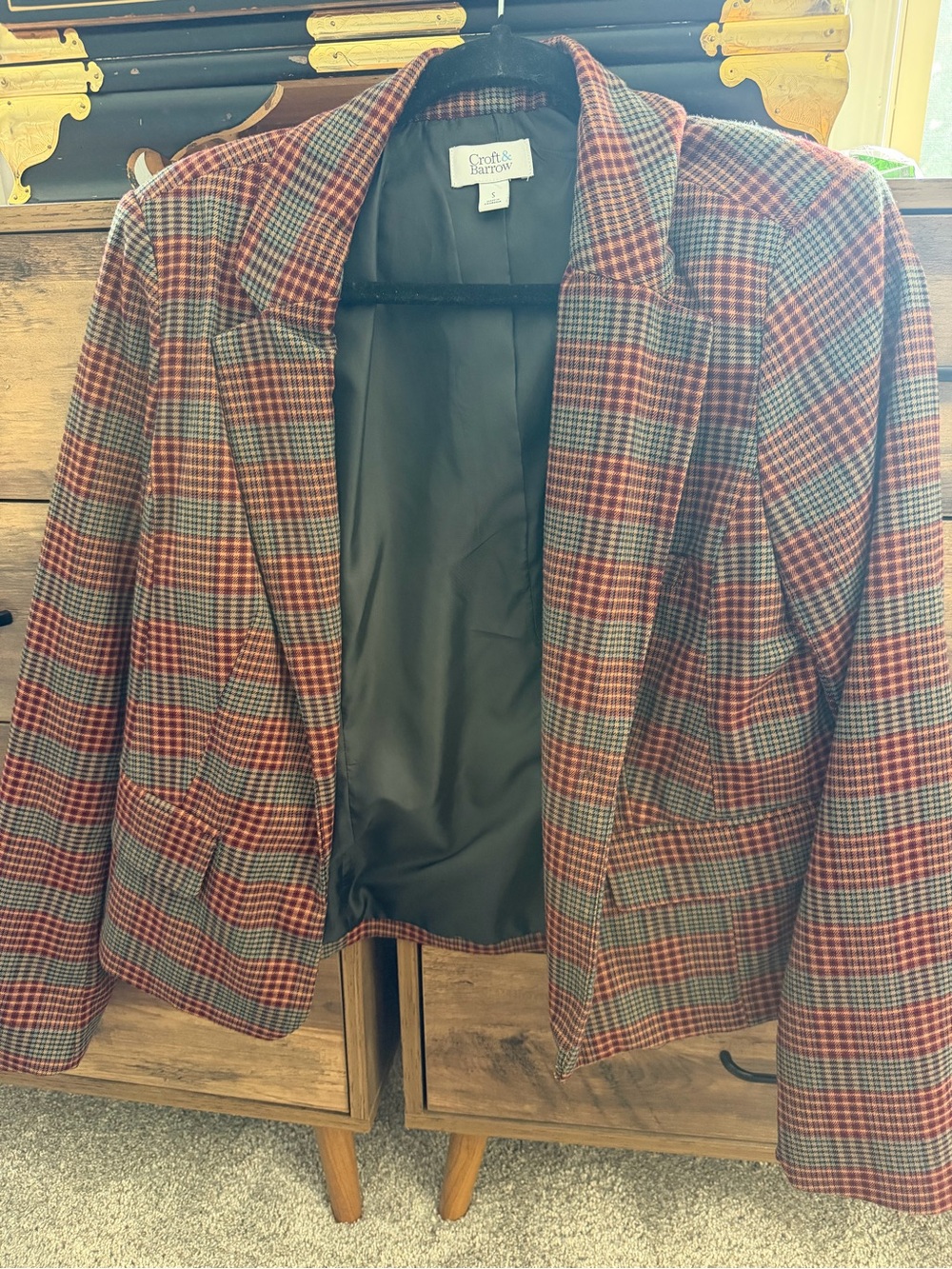 Croft and Barrie Red Plaid Women's Blazer